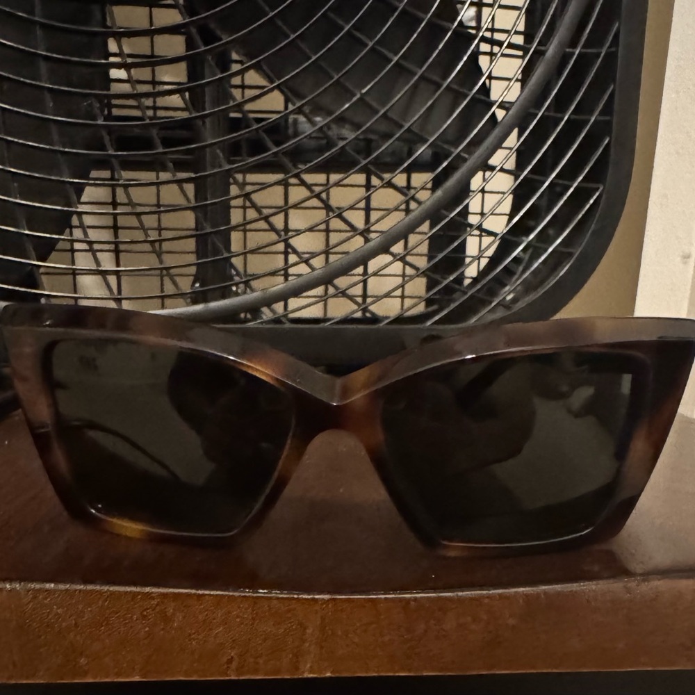 Yves Saint Laurent Brown Cat-Eye Sunglasses